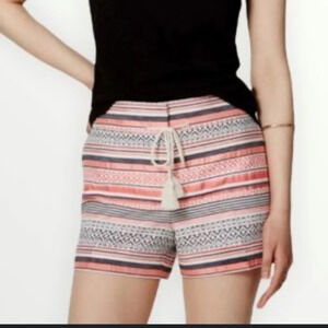 Size 12 loft riviera shorts in excellent like new condition.